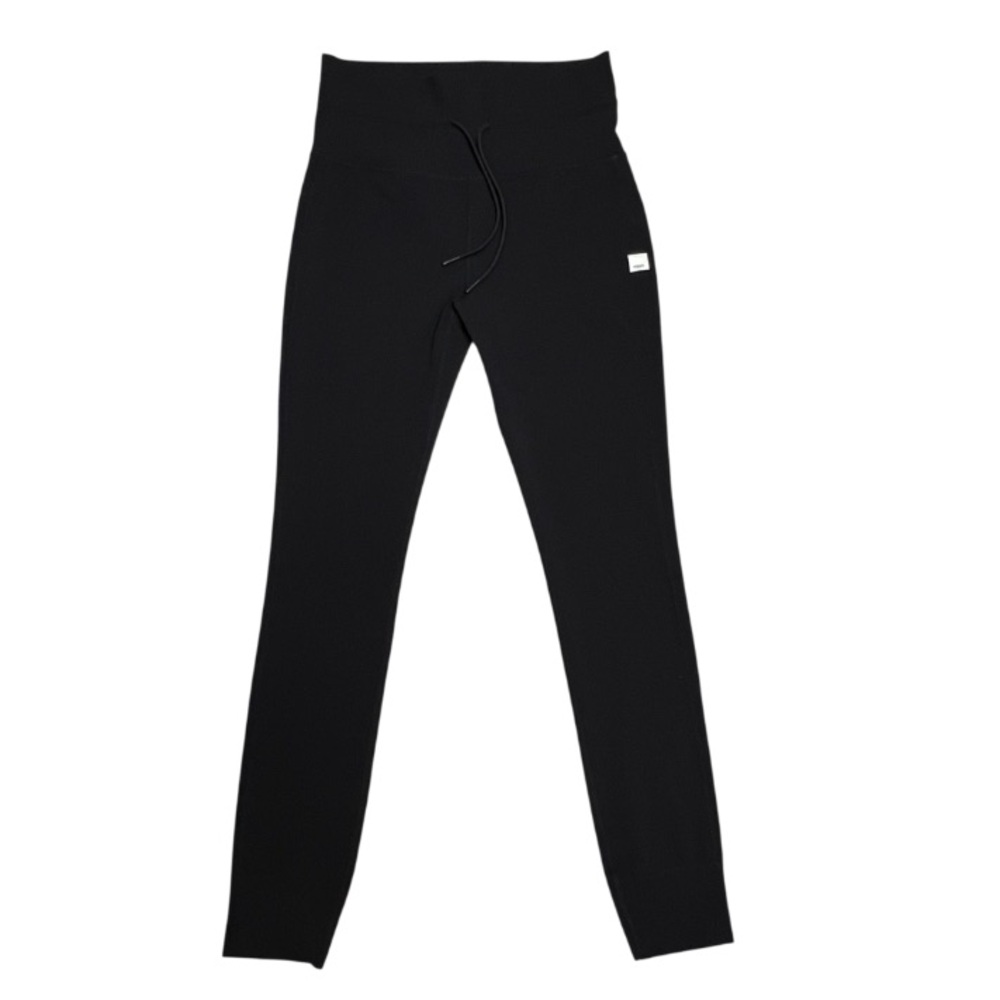 Vuori Daily Legging High-waisted BreatheInterlock Leggings in Black - Picture 2 of 7